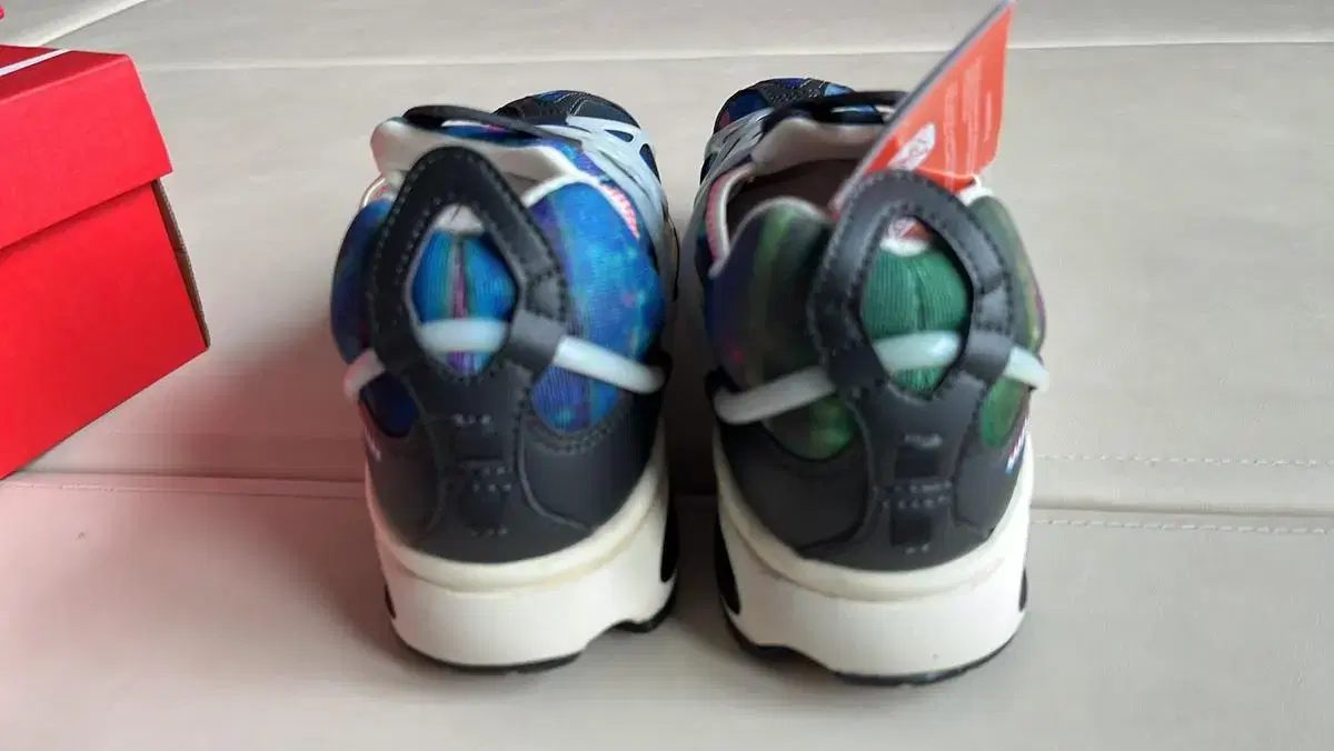 thumbnail-4
